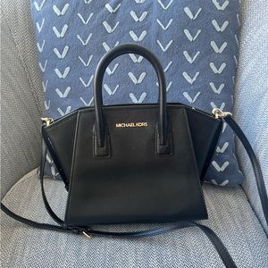 Micheal Kors Shoulder Bag